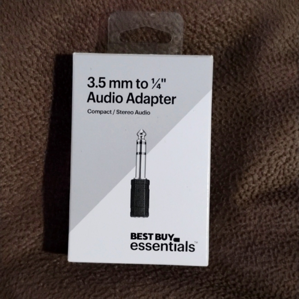 Audio adapter 3.5mm to 1/4" - Compact/Stereo Audio